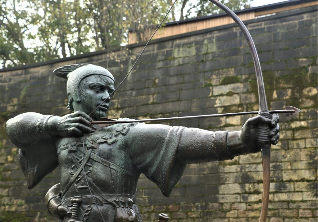 Photo: Robin Hood statue