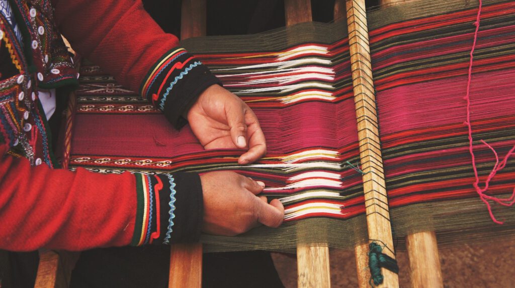 Photo: Weaver at work